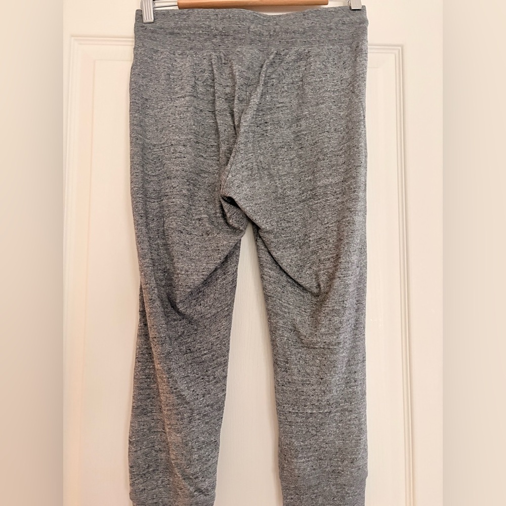 Nike joggers - Picture 2 of 3
